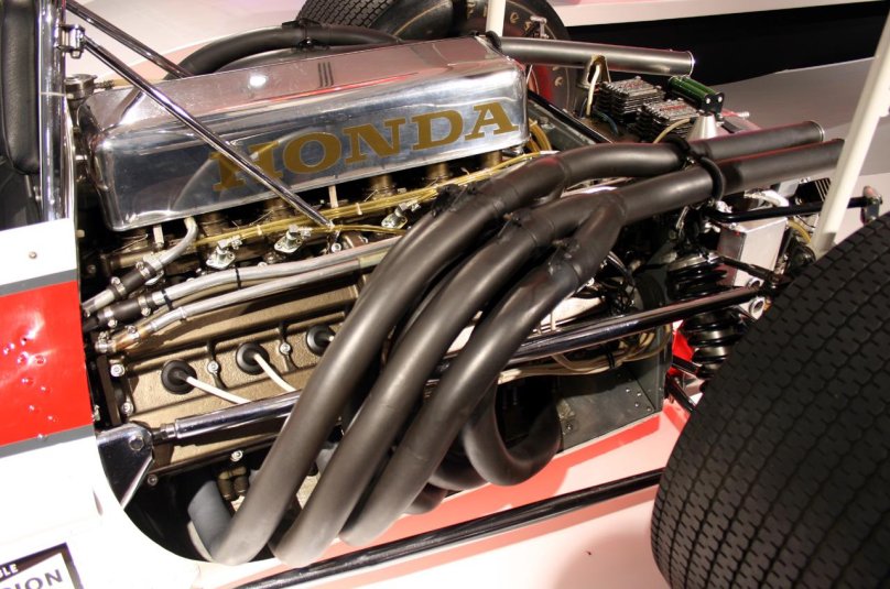 Honda ra122e v12