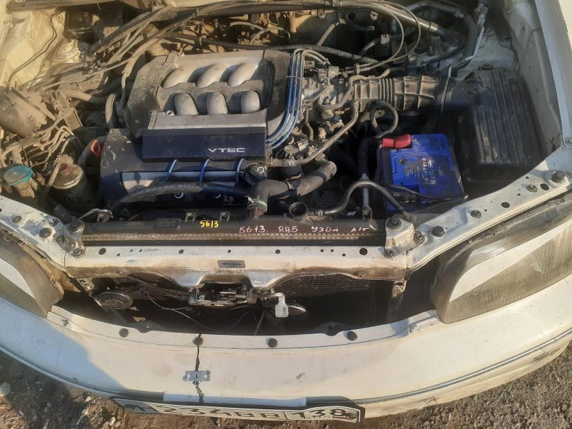 Хонда Одиссей 1999 подкапотное пространство