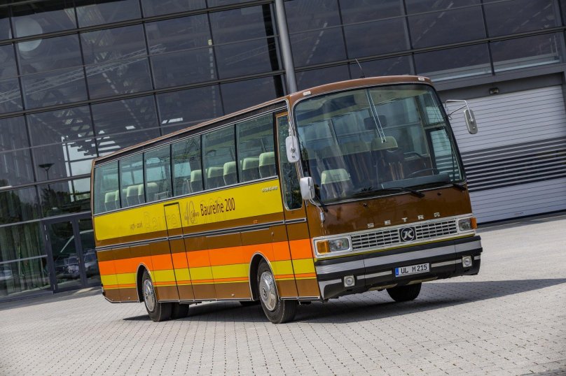 Setra s215hd