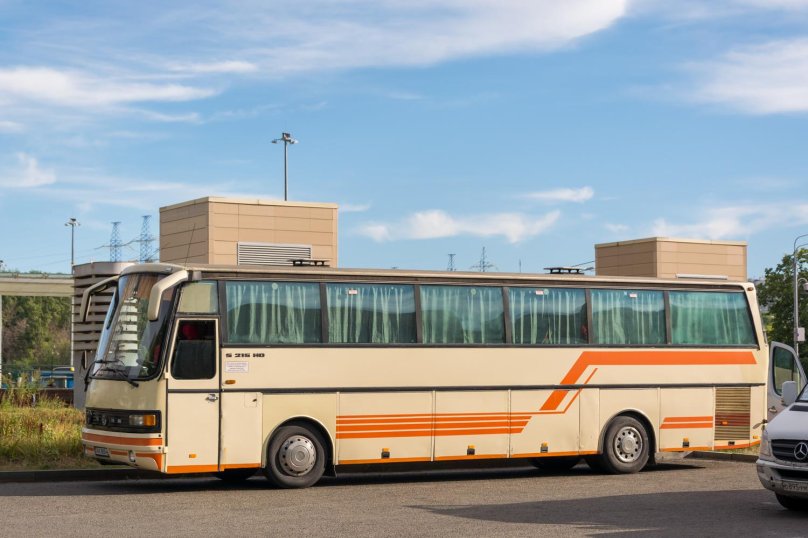 Setra 215