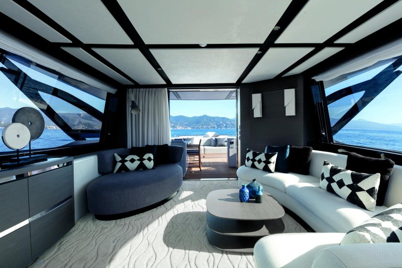 Интерьер катера