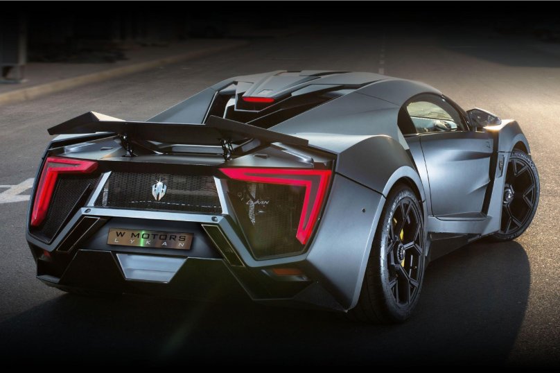 W Motors Lykan Hypersport 2020