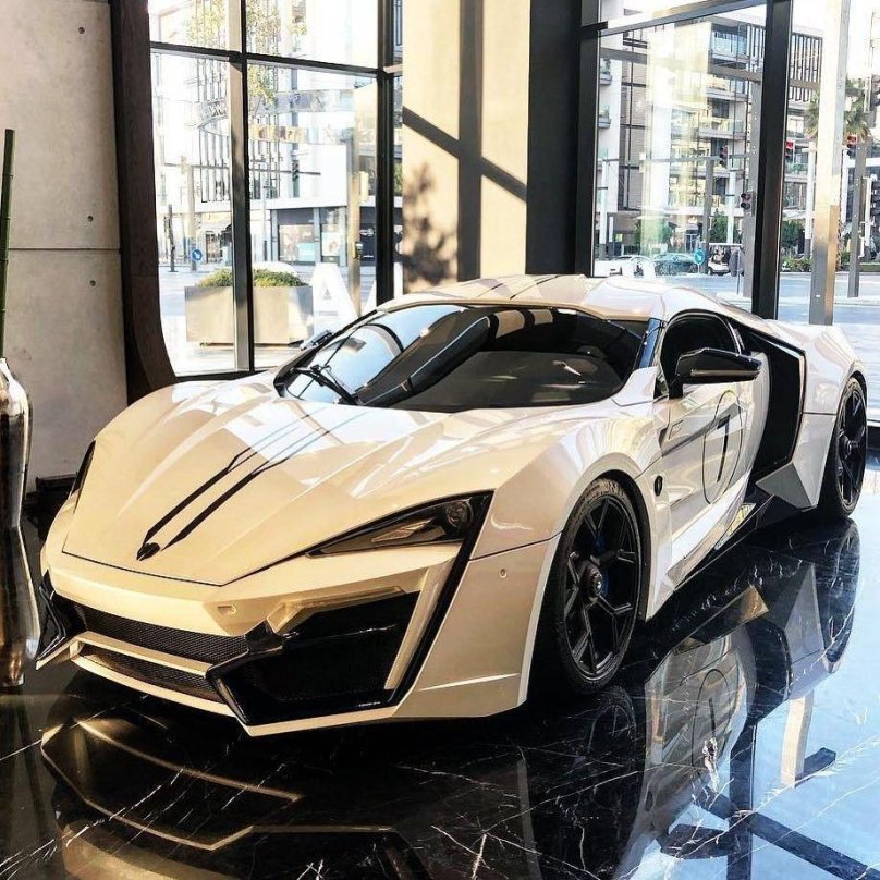W Motors Lykan Hypersport 2020