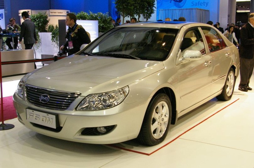 Китайская машина BYD