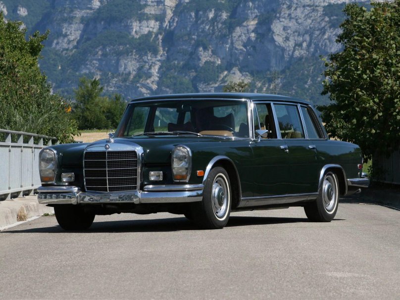 Mercedes-Benz 600 w100