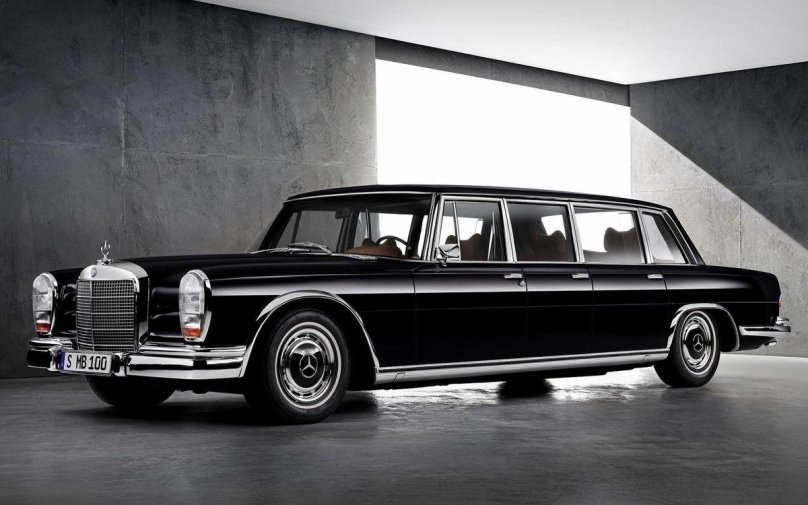 Mercedes-Benz 600 w100