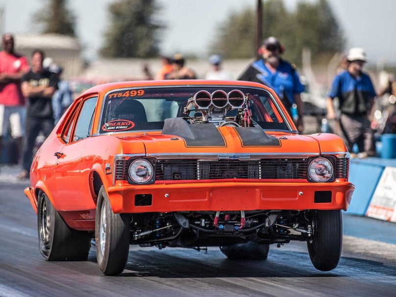 Форд Мустанг Драгстер