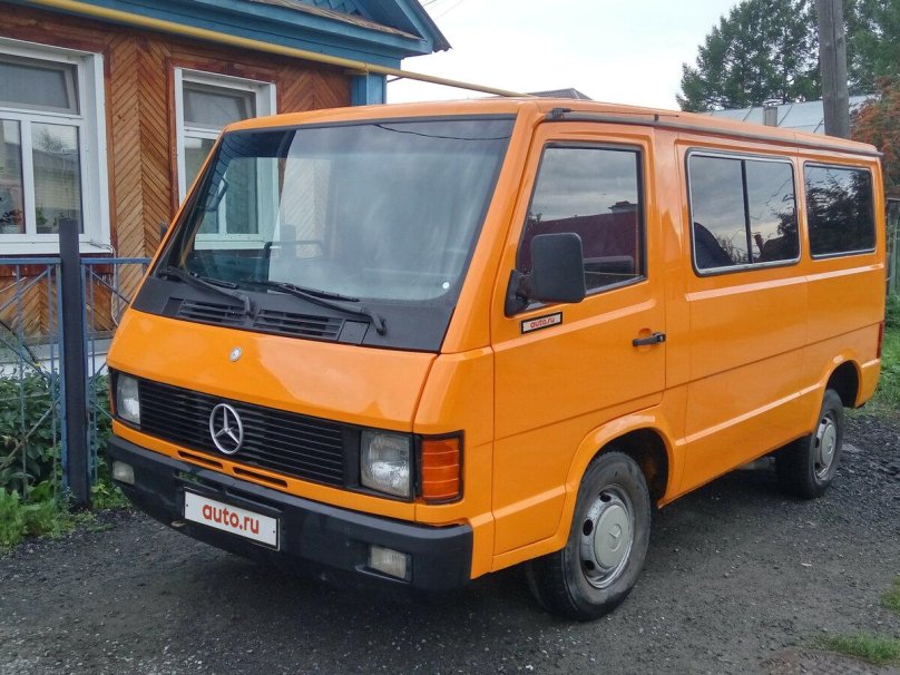 Mercedes-Benz mb100/mb140