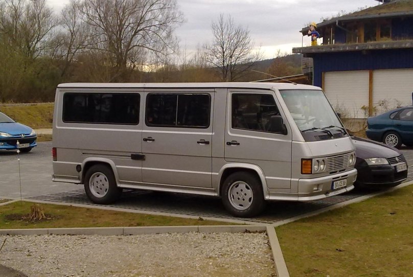 Mercedes-Benz mb100/mb140