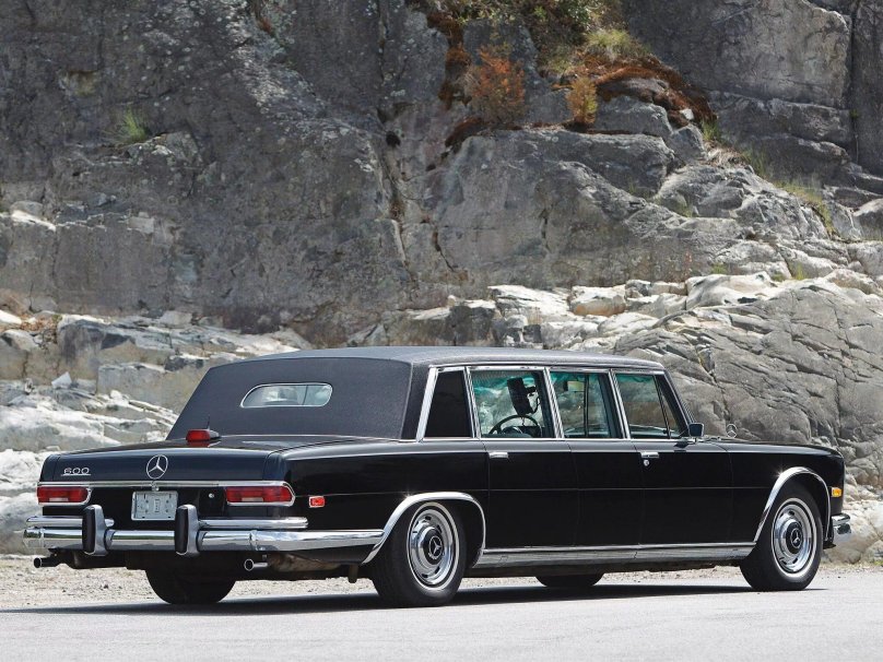 Mercedes-Benz 600 Pullman Limousine