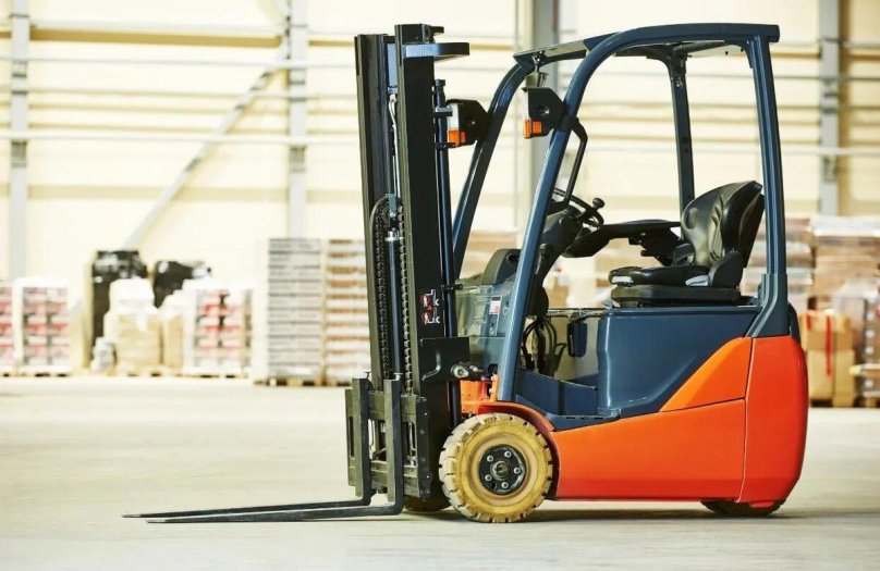 Складской погрузчик