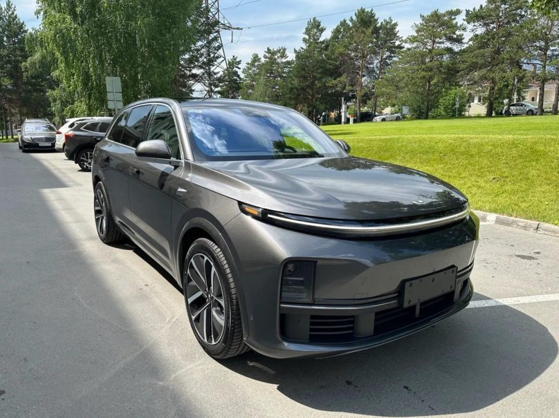 Lixiang l7 автомобиль серый