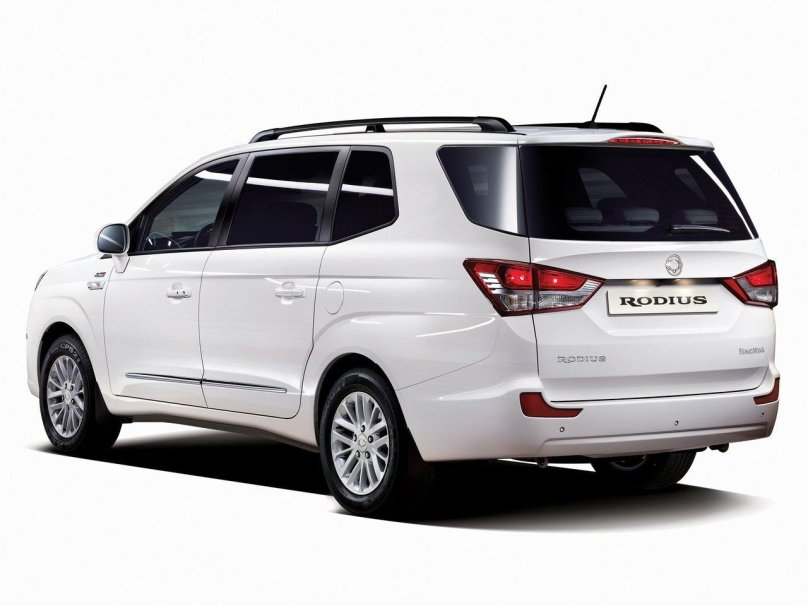 Санг Йонг минивэн Родиус