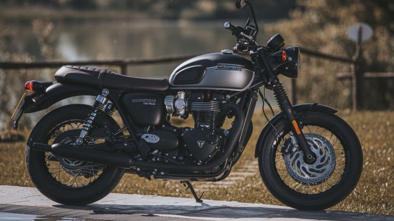 Triumph Bonneville t120 Black