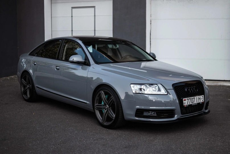 Серая Ауди а6 с6