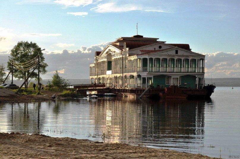 Дебаркадер Волга-Волга