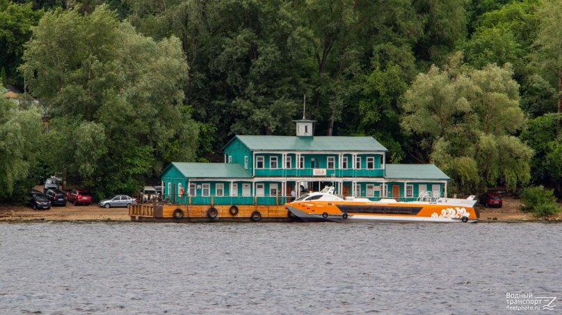 Поляна Фрунзе Пристань