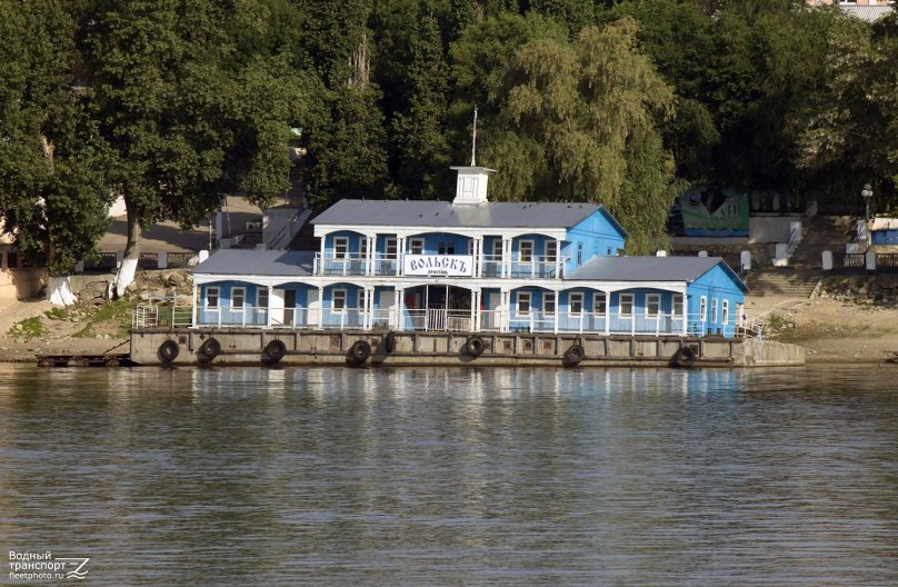 Дебаркадер Волга-Волга