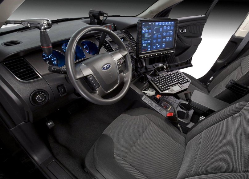 Ford Police Interceptor sedan 2010