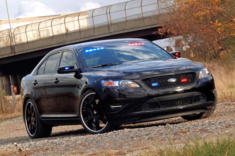 Форд Police Interceptor седан