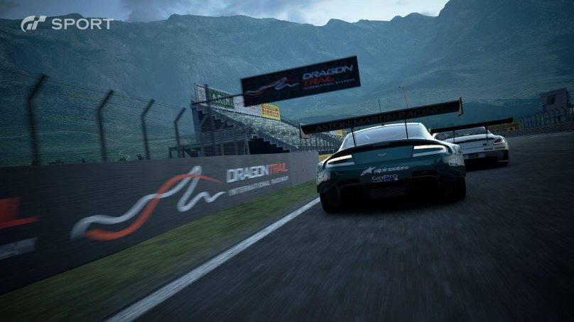 Девушки Gran Turismo Sport