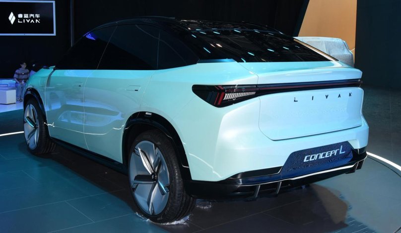 Livan китайский электромобиль