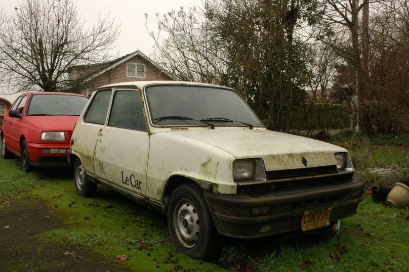 Renault le car