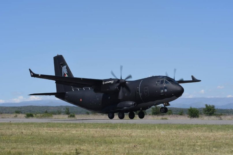 Alenia c-27j Spartan самолет