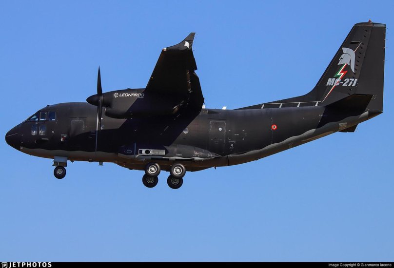 Alenia c-27 Spartan самолет