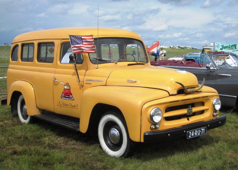 International Harvester Travelall