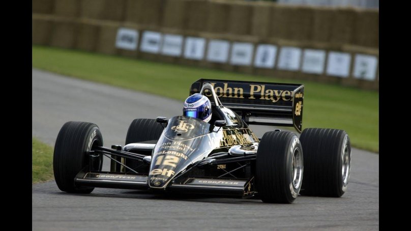 Lotus Formula 1 1986
