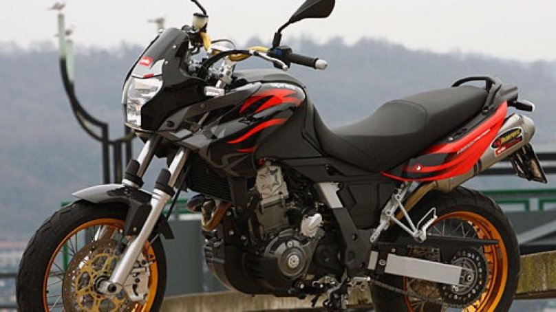 Априлия пегасо 650 страда