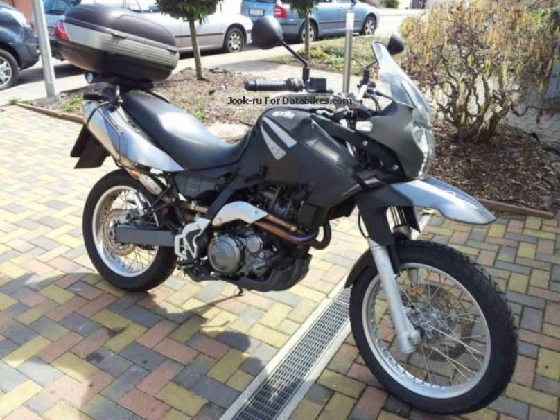 Априлия пегасо 650 Трейл