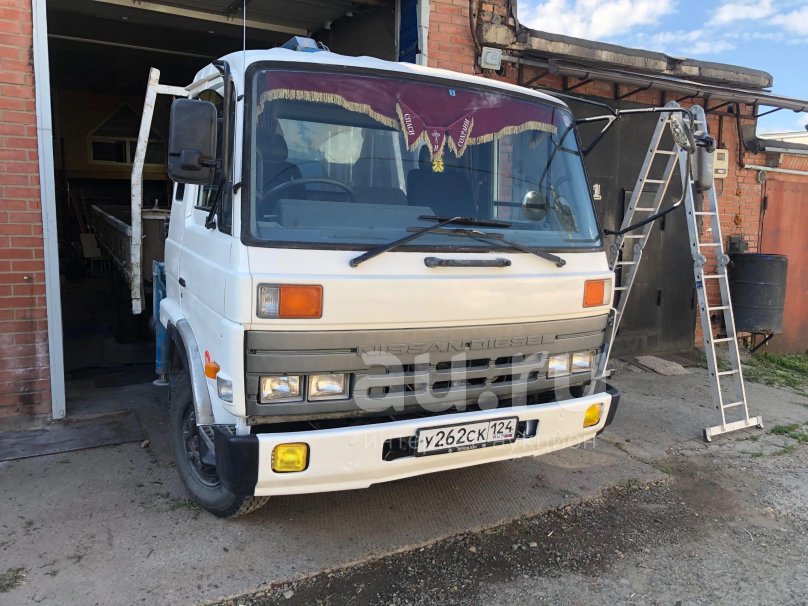 Ниссан дизель Кондор манипулятор