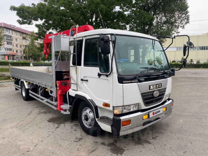 Ниссан дизель Кондор манипулятор