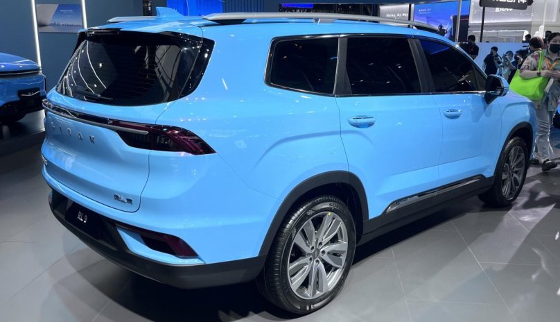 Livan машина 2022