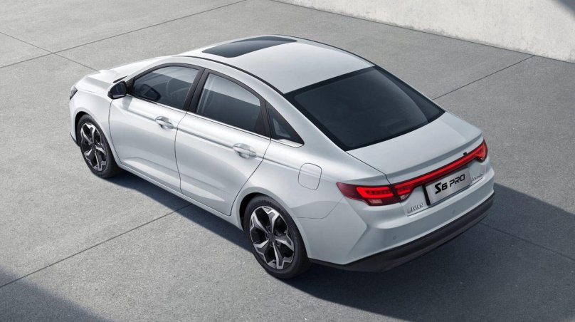 Седаны бюджетные китайские