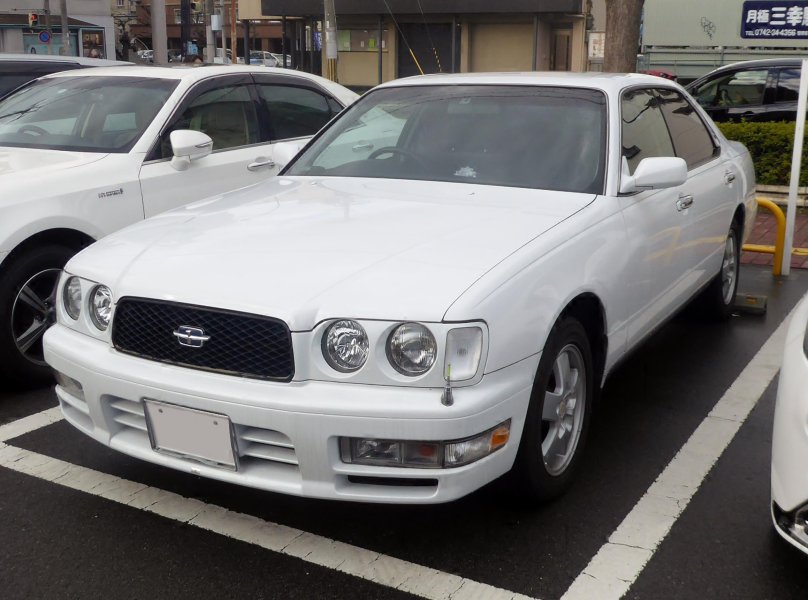 Nissan Gloria y33
