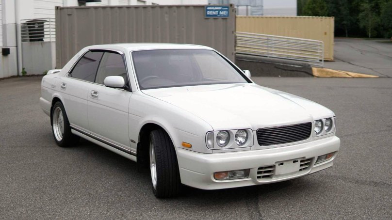 Nissan Gloria 32