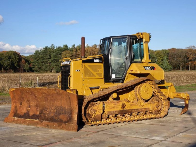 Бульдозер Cat d6n XL
