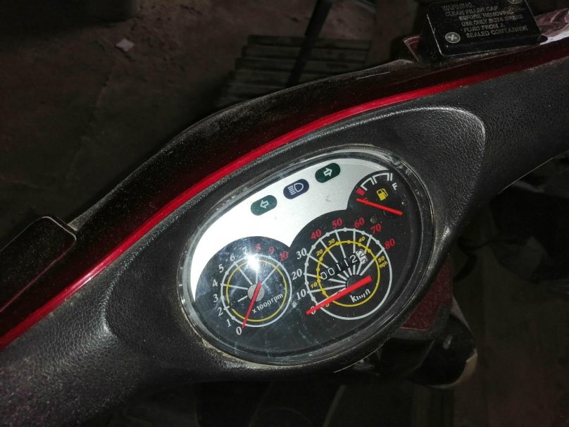 Clever 50 скутер