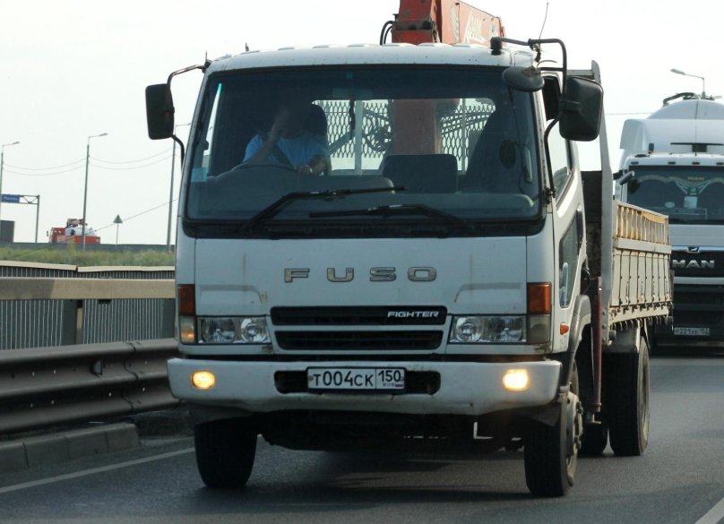 Mitsubishi Фусо Файтер