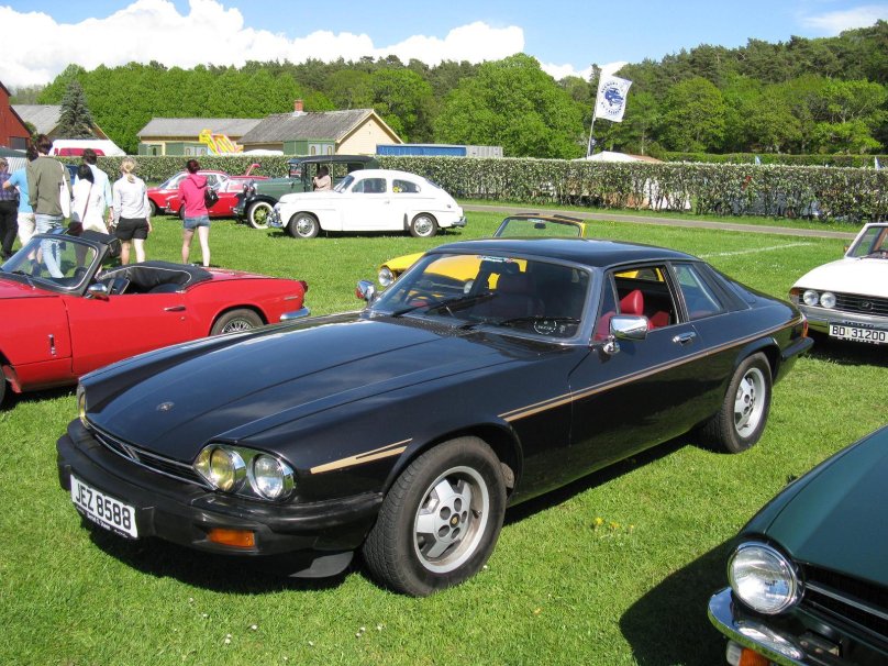 Jaguar XJ-S v12