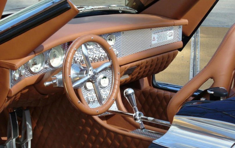 Spyker c8 салон
