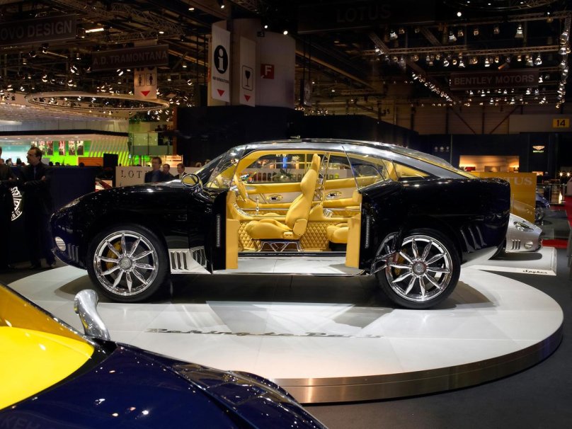 Spyker машина кроссовер d12 Малон
