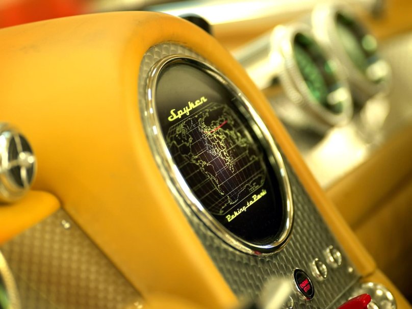 Spyker d12 Interior