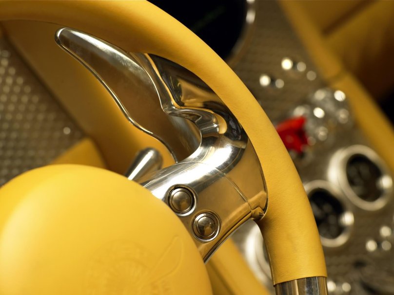 Спайкер Пекин Париж