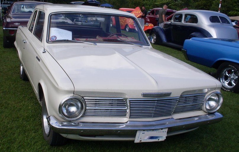 Сиреневый Plymouth Valiant 1970