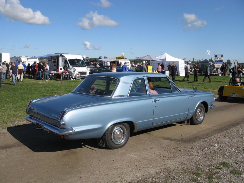 Плимут Вэлиант