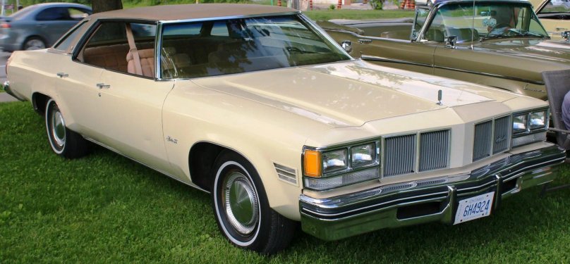 Олдсмобиль Дельта 88 1976